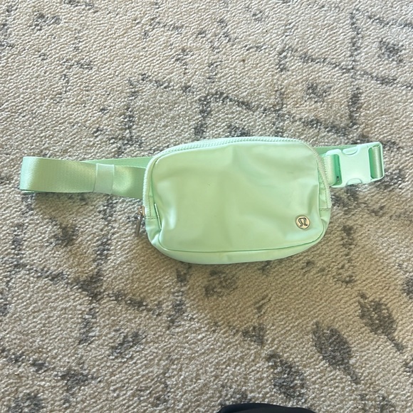 lululemon athletica Handbags - Lulumelon crossbody